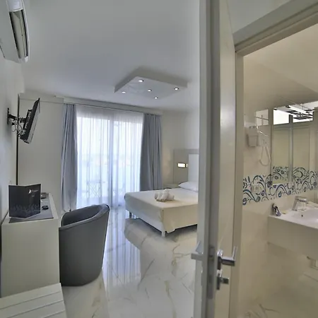 Riviera Luxury