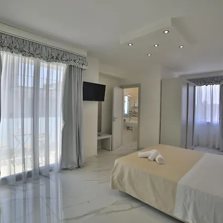 Riviera Luxury