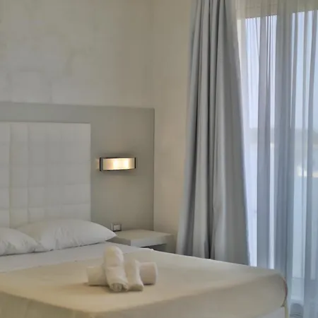 Riviera Luxury Bed & Breakfast *