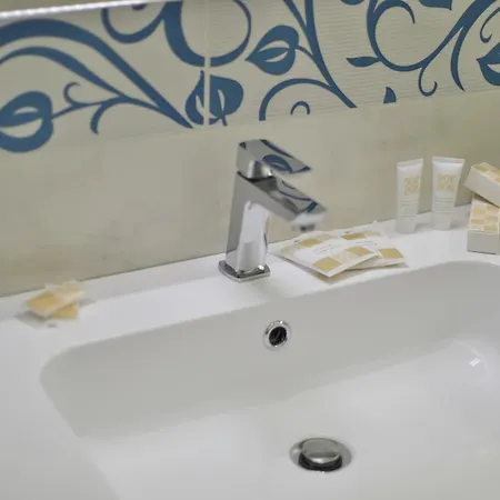 Riviera Luxury Bed & Breakfast *